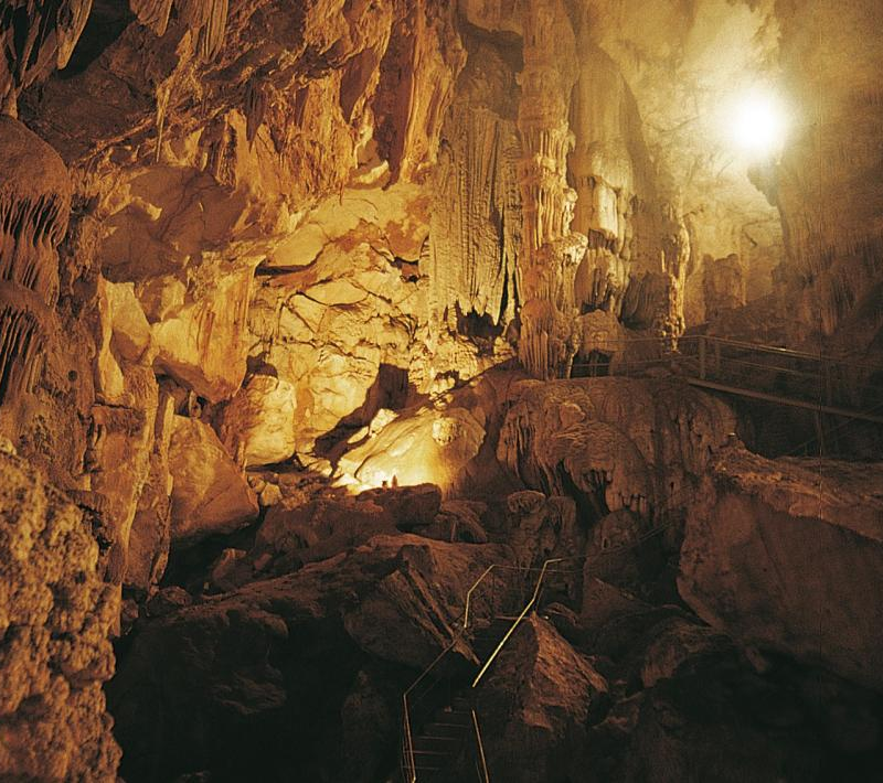 Grotta Ispinigoli